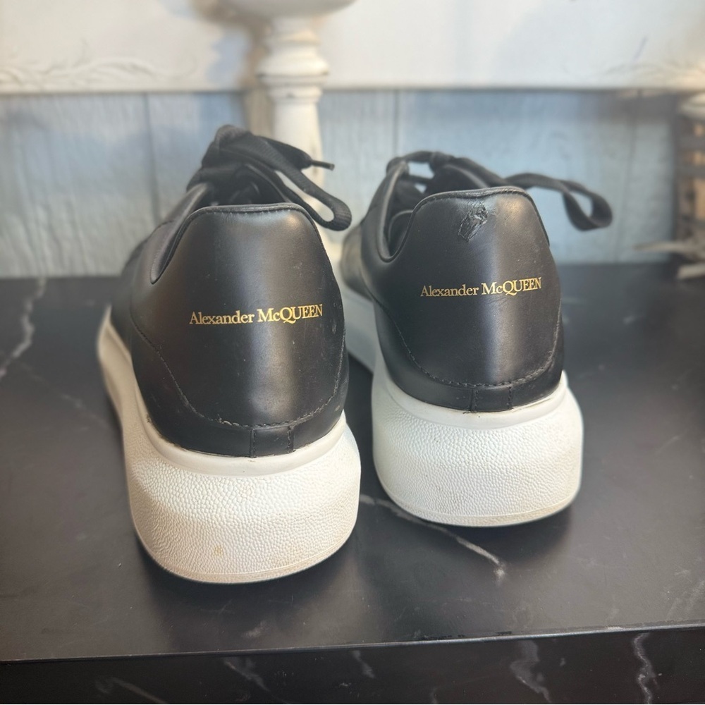 Alexander McQueen Black Sneakers with White Platform - Picture 4 of 6
